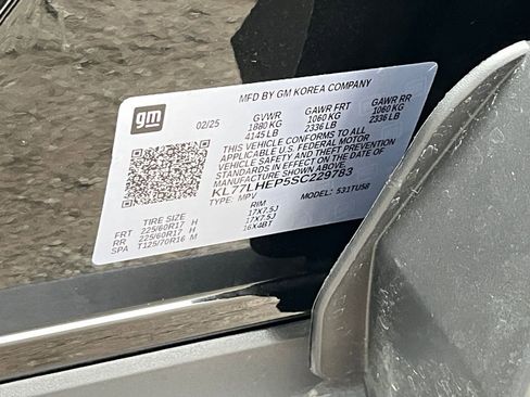 Used 2025 Chevrolet Trax LT image 27