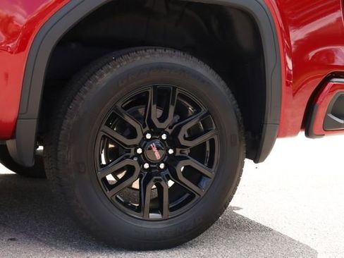 Used 2023 GMC Sierra 1500 Elevation image 17