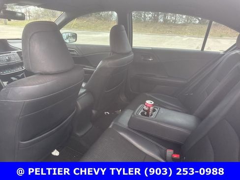 Used 2016 Honda Accord Sport image 19