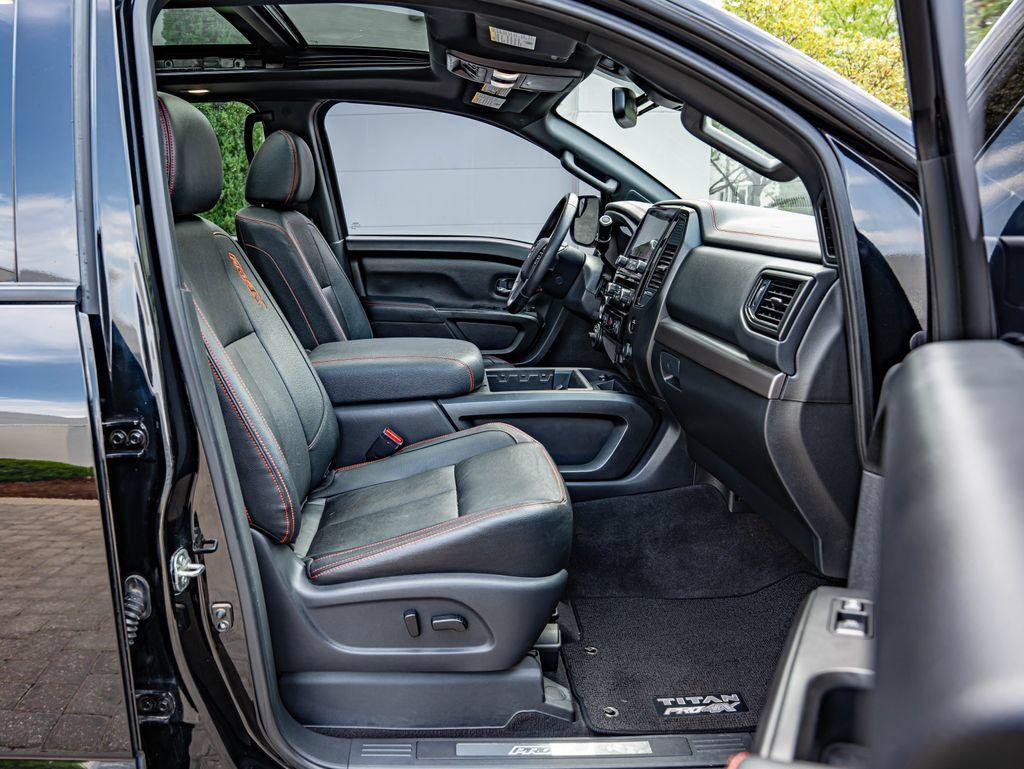 Used 2022 Nissan Titan PRO-4X w/ Pro-4x Convenience Package AWD/4WD image 43