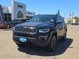 Used 2019 Jeep Compass Trailhawk w/ Leather Interior Group AWD/4WD video 1