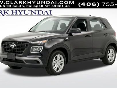 Used 2025 Hyundai Venue SE