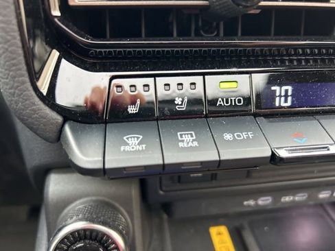 Used 2024 Toyota Land Cruiser image 21