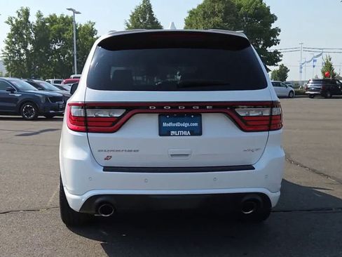 Used 2022 Dodge Durango SRT w/ Premium Interior Group AWD/4WD image 7