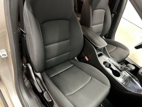 Used 2024 Chevrolet Malibu LT image 28