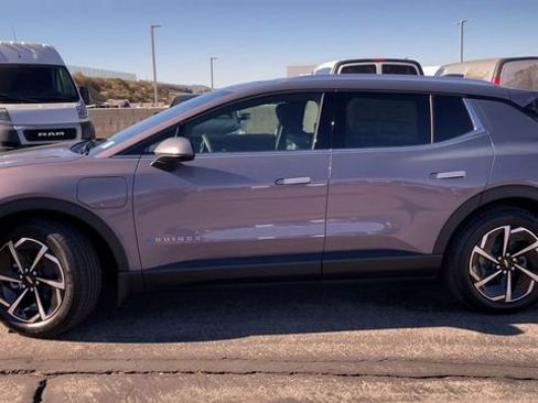 New 2026 Chevrolet Equinox EV LT FWD image 5