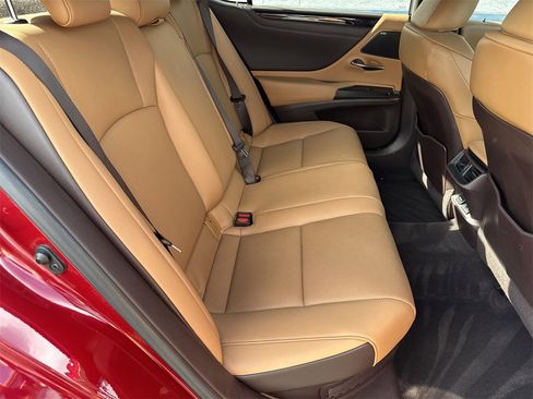 Used 2021 Lexus ES 300h w/ Premium Package image 15