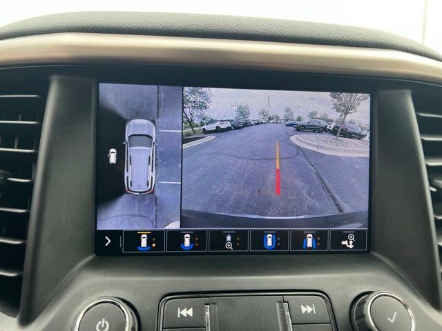 Used 2020 GMC Acadia Denali w/ Technology Package AWD/4WD image 19