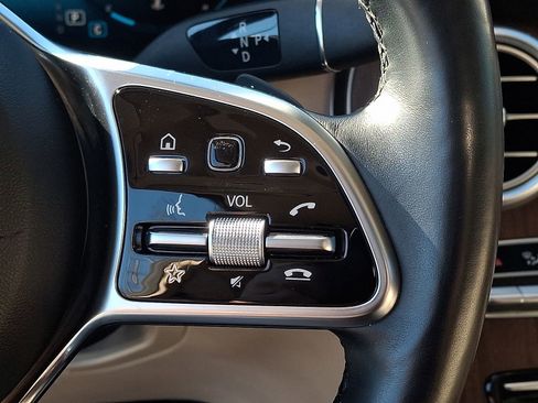 Certified 2020 Mercedes-Benz GLC 300 4MATIC image 21