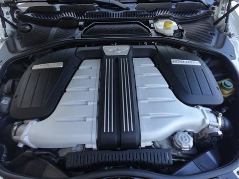 Used 2014 Bentley Flying Spur W12 AWD/4WD image 18