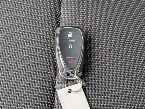 Used 2020 Chevrolet Traverse LS image 25