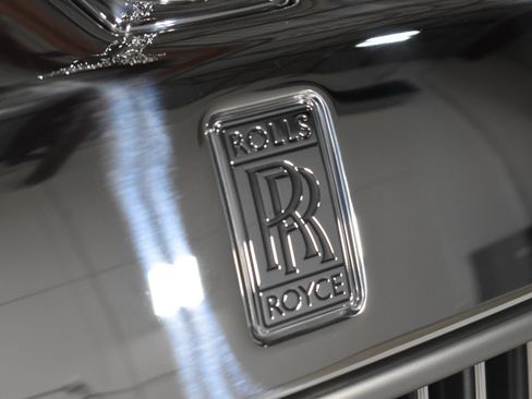 New 2027 Rolls-Royce Phantom Sedan RWD image 11