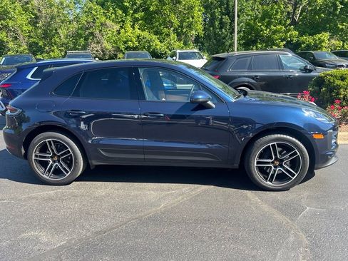 Used 2020 Porsche Macan AWD/4WD image 19