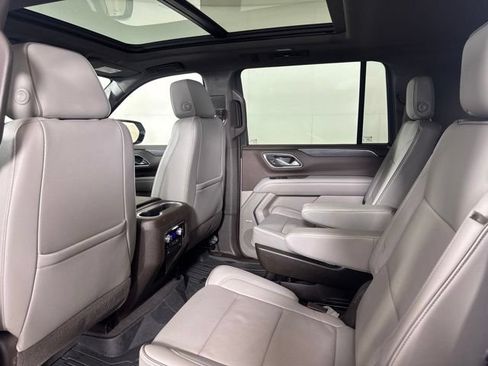 Used 2021 GMC Yukon XL SLT w/ SLT Luxury Plus Package AWD/4WD image 12