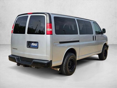 Used 2015 Chevrolet Express 2500 LS RWD image 5