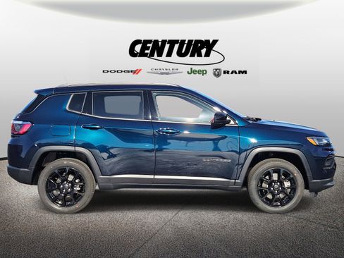 New 2026 Jeep Compass Latitude AWD/4WD image 2