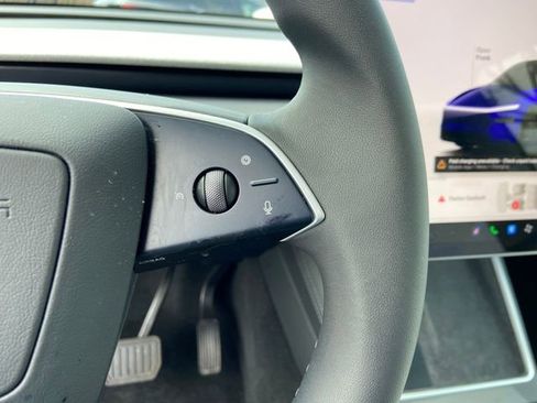 Used 2026 Tesla Model Y 2WD image 19