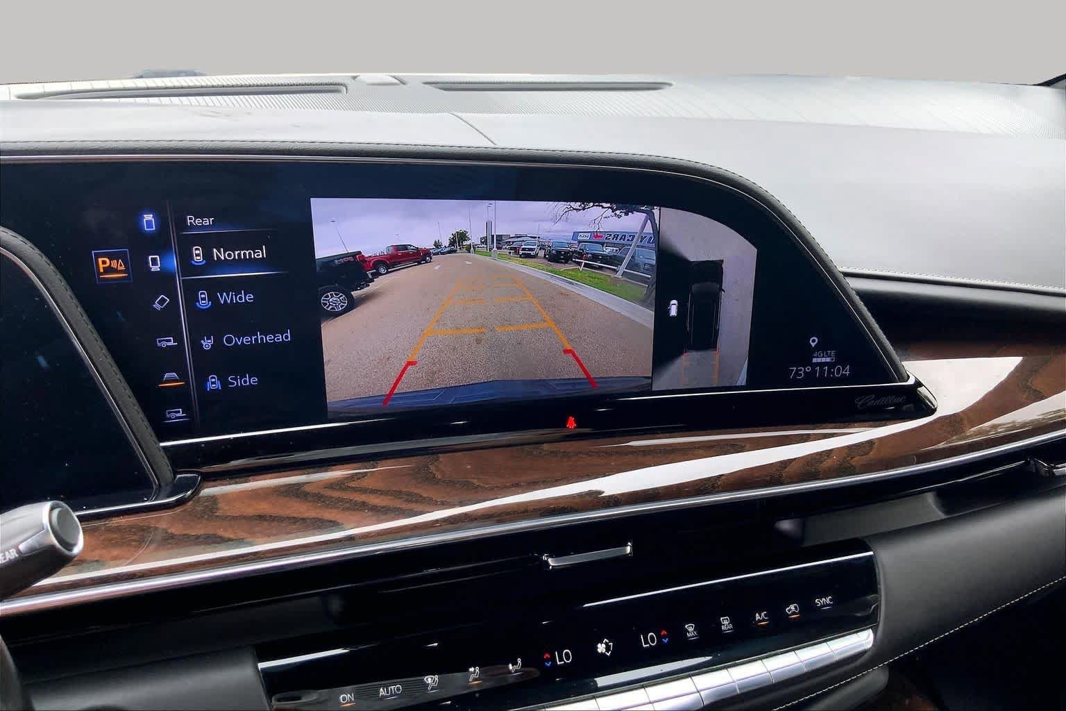 Used 2022 Cadillac Escalade Sport Platinum w/ Heavy-Duty Trailer Package AWD/4WD image 27