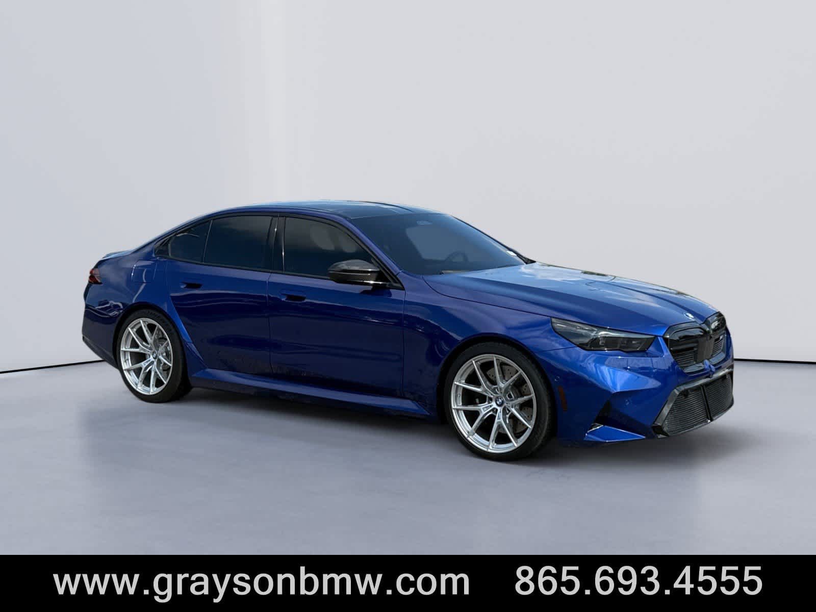 Used 2025 BMW M5 w/ Carbon Package AWD/4WD image 1