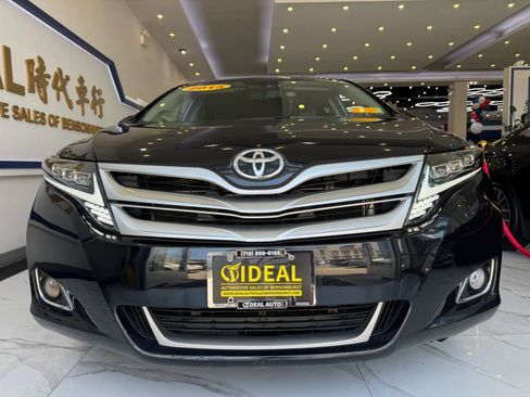Used 2015 Toyota Venza XLE AWD/4WD image 3