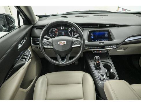 Certified 2023 Cadillac XT4 Luxury w/ Cold Weather Package image 13