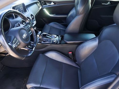 Used 2021 Kia Stinger GT-Line image 9