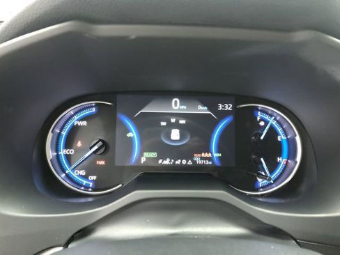 Used 2023 Toyota RAV4 LE image 17