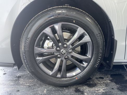 New 2026 Toyota Sienna XSE image 6