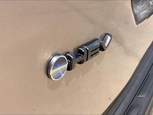 Used 2026 Toyota RAV4 XLE Premium FWD image 31