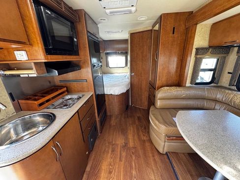 Used 2013 Mercedes-Benz Sprinter 3500 image 22