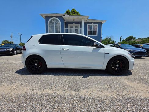 Used 2015 Volkswagen GTI S FWD image 6