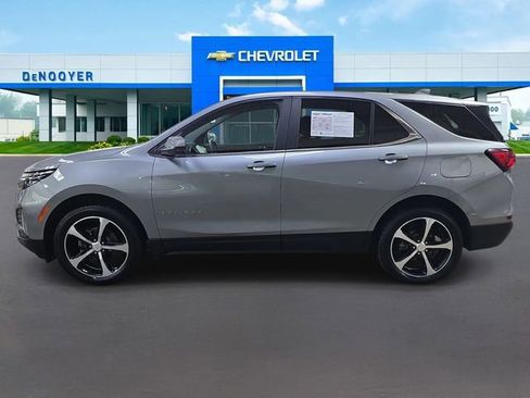 Used 2024 Chevrolet Equinox LT AWD/4WD image 12