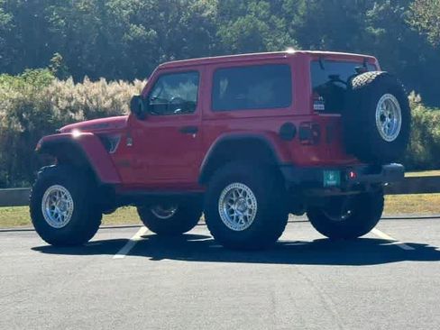 Used 2018 Jeep Wrangler Rubicon image 3