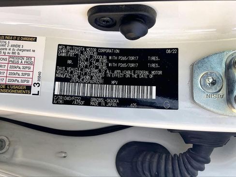 Used 2023 Toyota 4Runner TRD Off-Road image 35