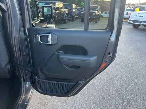 New 2026 Jeep Gladiator Sport image 12