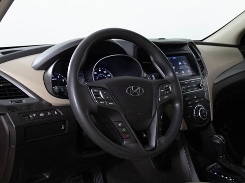 Used 2017 Hyundai Santa Fe Sport image 5