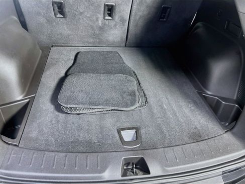 Used 2019 Chevrolet Blazer LT FWD image 24