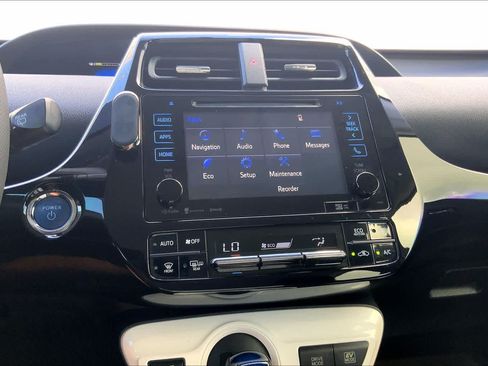 Used 2016 Toyota Prius Four FWD image 34