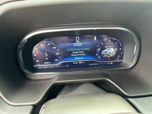 Used 2024 Chevrolet Tahoe RST w/ Luxury Package AWD/4WD image 17