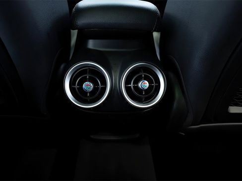 Used 2021 Alfa Romeo Stelvio Sprint w/ Nero Edizione image 43