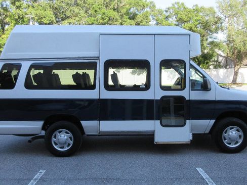 Used 2013 Ford E-350 and Econoline 350 Extended Super Duty w/ PWR Group image 6