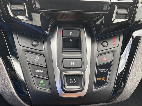 Used 2023 Honda Odyssey Touring image 13