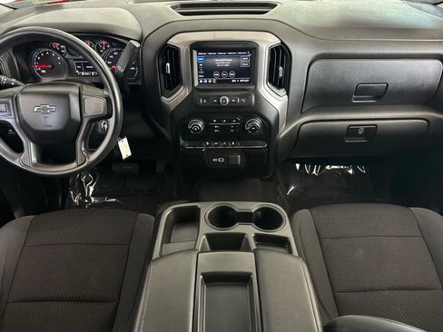 Used 2021 Chevrolet Silverado 1500 Custom Trail Boss AWD/4WD image 15