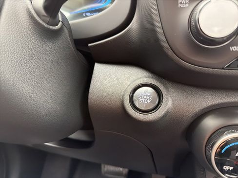 New 2026 Hyundai Venue SEL image 33