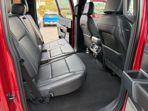 Used 2025 Ford F150 Lariat w/ Equipment Group 501A Mid image 13