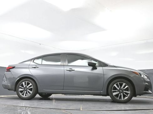 Used 2021 Nissan Versa SV FWD image 46