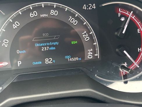 Used 2025 Toyota RAV4 XLE image 40