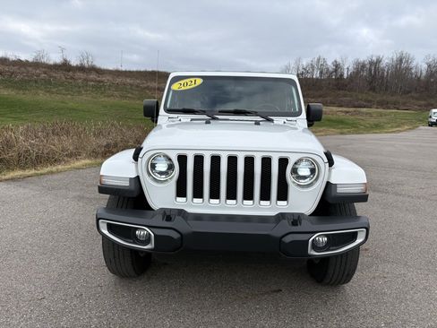 Used 2021 Jeep Wrangler Unlimited Sahara AWD/4WD image 8