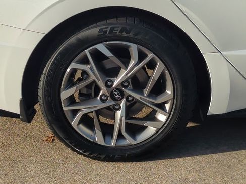 Used 2021 Hyundai Sonata SEL image 3