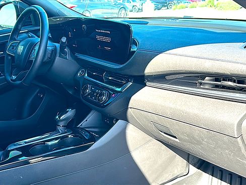Used 2024 Buick Envista Sport Touring w/ Convenience I Package FWD image 22